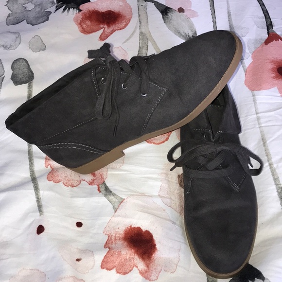 indigo rd Shoes - Grey suede ankle boots